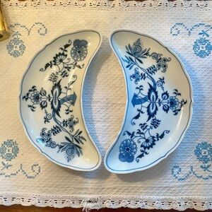 Blue Danube Pair of Crescent Serving Dishes